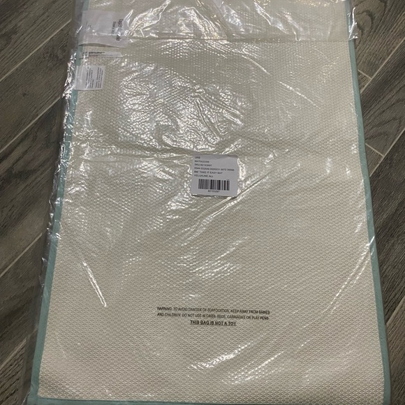 Urban Outfitters Take It Easy Bath Mat NWT - Picture 6 of 7